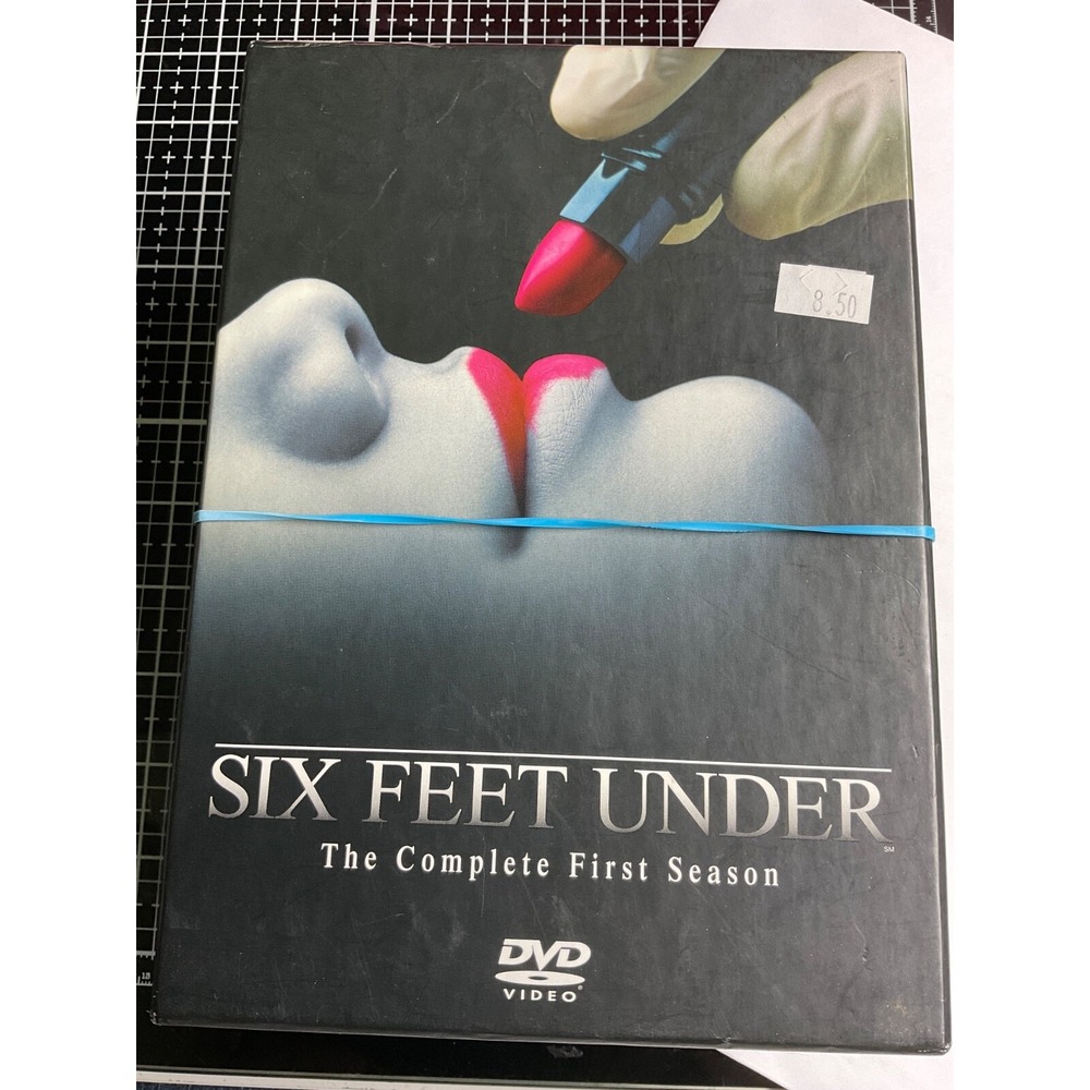 DVD series Six Feet Under - The Complete first and second seasons 2004